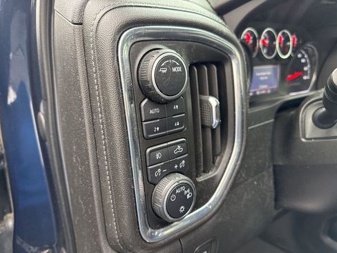 Used 2021 Chevrolet Silverado 1500 LT Trail Boss w/ Bed Protection Package image 12