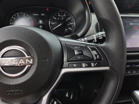 Used 2022 Nissan Kicks SV FWD image 21