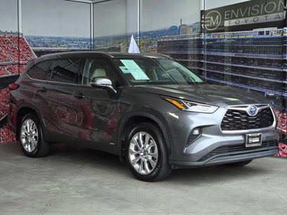 Used 2023 Toyota Highlander Limited