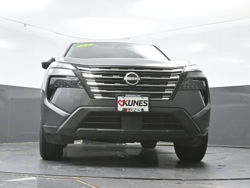 Used 2024 Nissan Rogue S FWD image 49