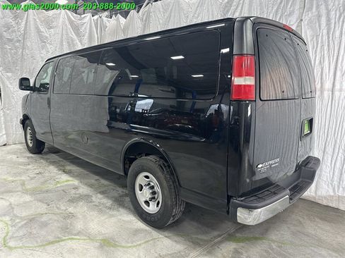 Used 2016 Chevrolet Express 3500 LT w/ LT Preferred Equipment Group image 7