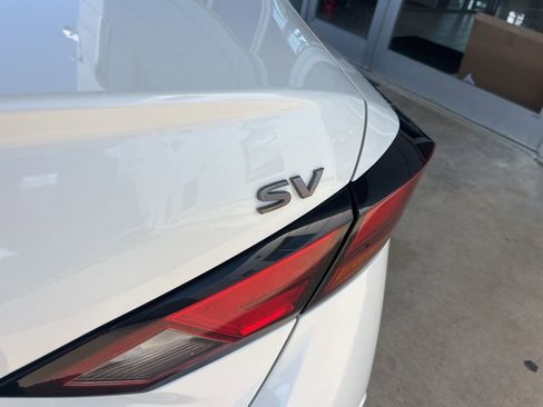 Used 2024 Nissan Altima 2.5 SV FWD image 27