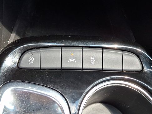 Used 2023 Buick Encore GX Preferred FWD image 25