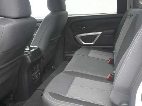 Used 2024 Nissan Titan SV w/ SV Convenience Package RWD image 19