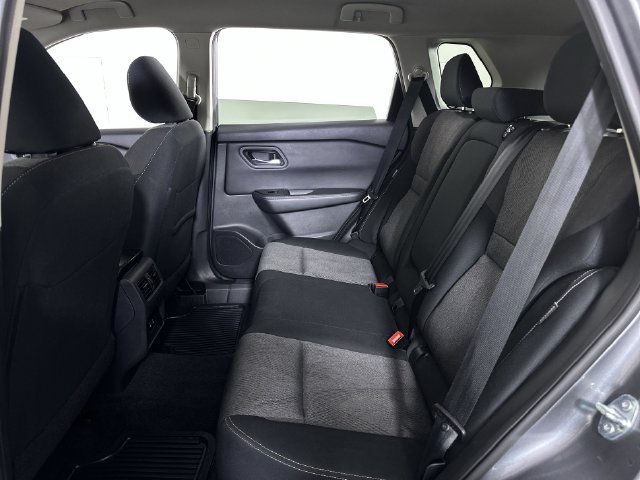Used 2024 Nissan Rogue SV AWD/4WD image 26