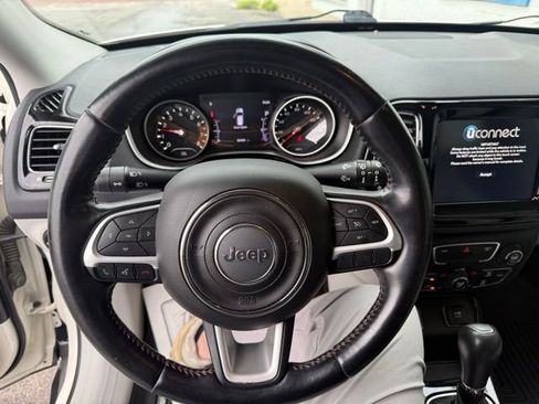 Used 2020 Jeep Compass Limited FWD image 14