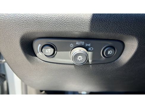 Certified 2018 Chevrolet Traverse LT AWD/4WD image 23