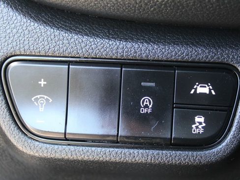 Certified 2023 Kia Seltos S image 24