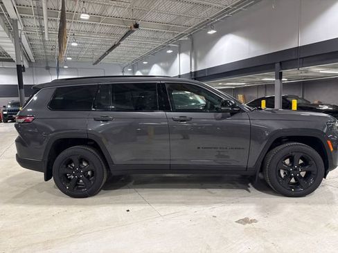 New 2026 Jeep Grand Cherokee L Limited w/ Limited Altitude Package image 8