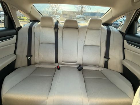 Used 2018 Honda Accord LX image 41