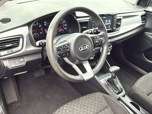 Used 2020 Kia Rio S image 9