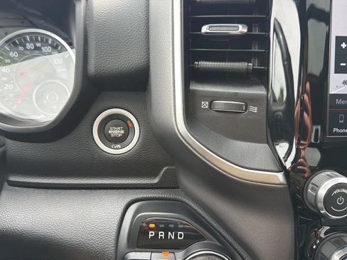 Used 2019 RAM 1500 Big Horn AWD/4WD image 30