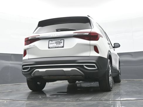 Used 2022 Kia Seltos EX AWD/4WD image 40