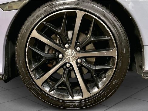Used 2020 Honda Civic Sport Touring image 11