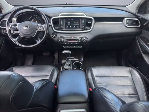 Used 2020 Kia Sorento EX image 20