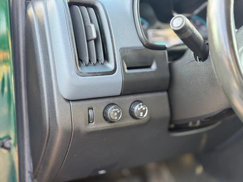 Used 2016 Chevrolet Colorado Z71 AWD/4WD image 10