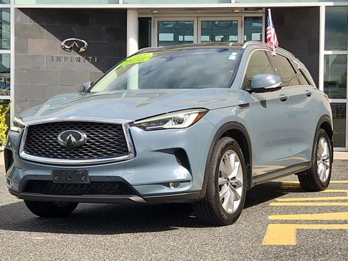 Used 2022 INFINITI QX50 Essential image 1
