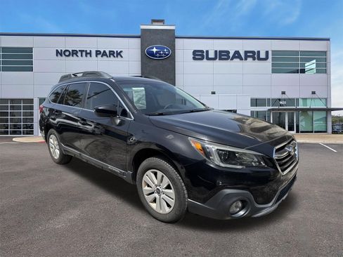 Used 2019 Subaru Outback 2.5i Premium AWD/4WD image 1