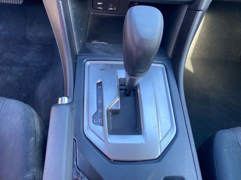 Used 2022 Subaru Crosstrek 2.0i image 12