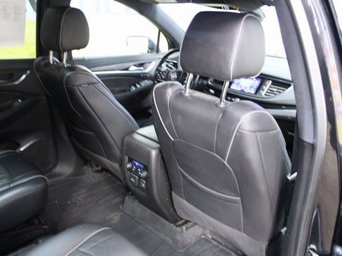 Used 2022 Buick Enclave Avenir image 10