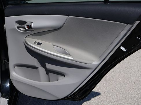 Used 2011 Toyota Corolla LE FWD image 16