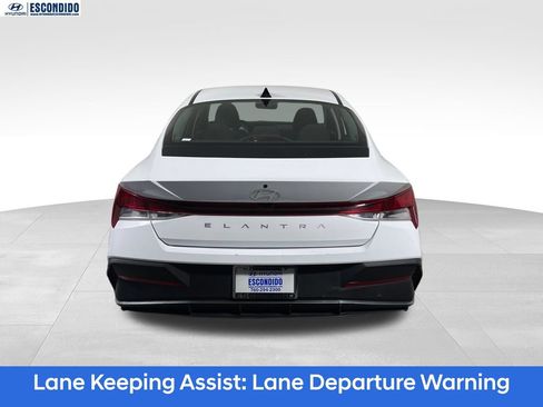 Certified 2024 Hyundai Elantra SEL FWD image 4