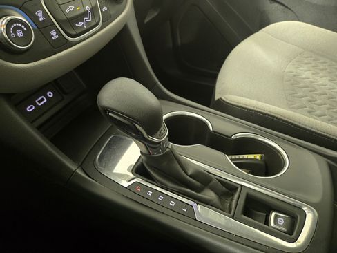 Used 2024 Chevrolet Equinox LS FWD image 22