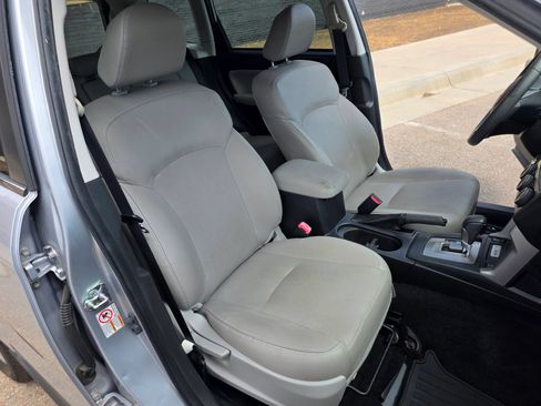 Used 2015 Subaru Forester 2.5i Limited AWD/4WD image 23