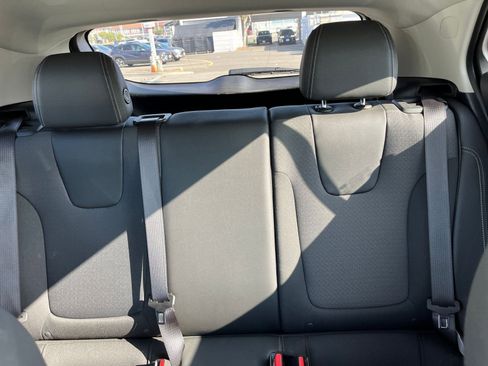 Used 2025 Buick Encore GX Preferred image 38