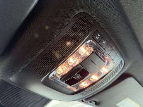 Used 2023 Mercedes-Benz GLS 450 4MATIC image 32