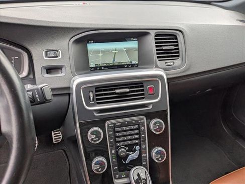 Used 2016 Volvo S60 T5 Premier w/ Convenience Package image 12