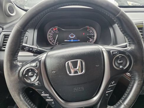 Used 2018 Honda Ridgeline RTL-T image 15