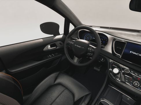 New 2027 Chrysler Pacifica Limited FWD image 8
