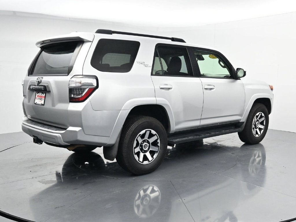 Used 2021 Toyota 4Runner TRD Off-Road AWD/4WD image 8