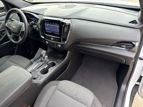 Used 2023 Chevrolet Traverse LT image 26