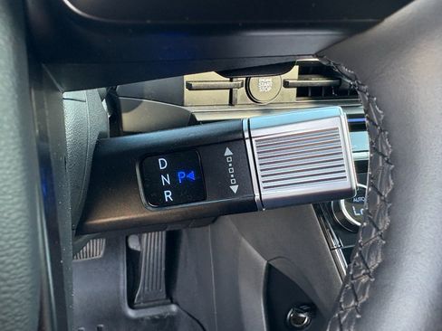 Used 2025 Hyundai Santa Fe Calligraphy image 17