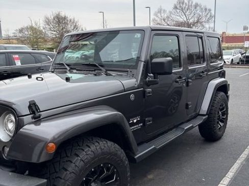 Used 2017 Jeep Wrangler Unlimited Sahara w/ Connectivity Group image 2
