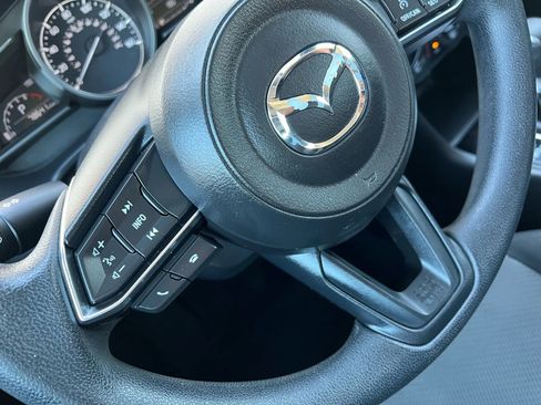 Used 2018 MAZDA MAZDA3 Sport image 28