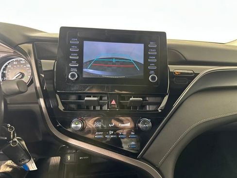 Used 2024 Toyota Camry SE image 22