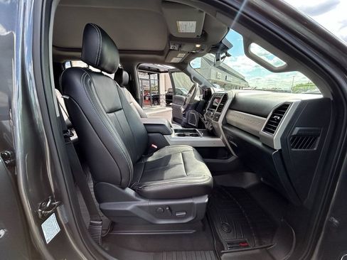 Used 2020 Ford F350 Lariat w/ Lariat Ultimate Package AWD/4WD image 59