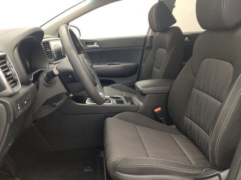 Used 2020 Kia Sportage LX FWD image 17