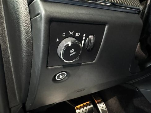 Used 2018 Jeep Grand Cherokee SRT AWD/4WD image 27