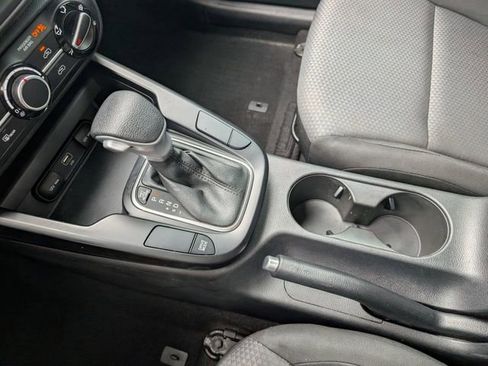 Used 2023 Kia Soul LX w/ LX Technology Package FWD image 18