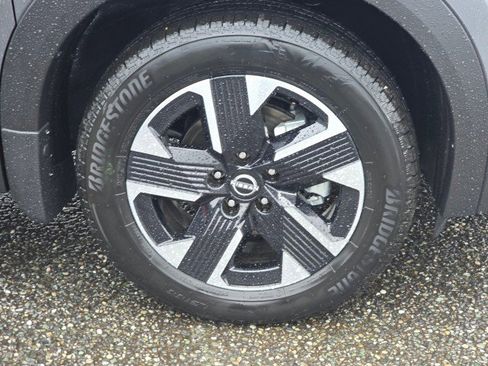 New 2026 Nissan Kicks SV w/ Cold Weather Package image 9