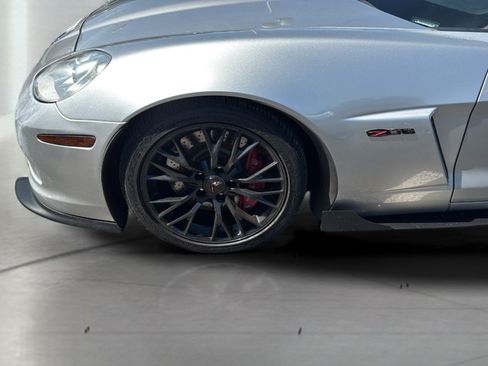 Used 2008 Chevrolet Corvette Z06 w/ Preferred Equipment Group RWD image 35