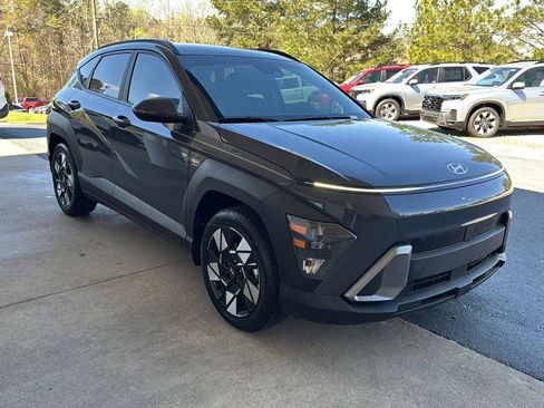 Used 2024 Hyundai Kona SEL w/ Convenience Package FWD image 6