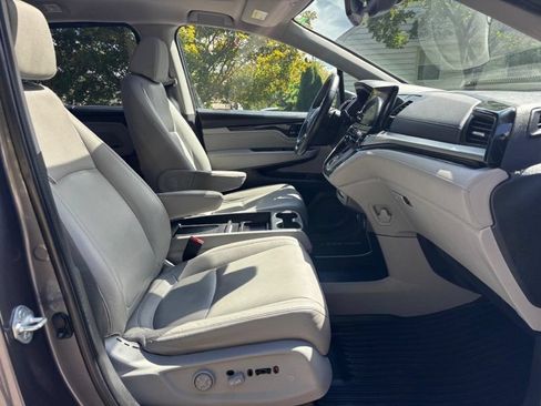 Used 2022 Honda Odyssey Touring image 32