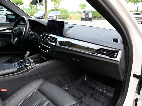 Used 2021 BMW M550i xDrive w/ Executive Package AWD/4WD image 56