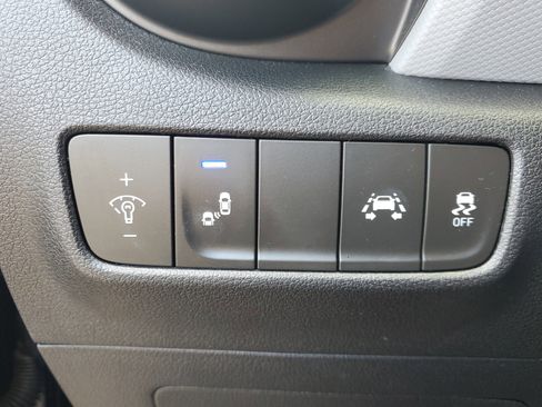 Used 2019 Hyundai Kona SEL w/ SEL Tech Package 02 image 30