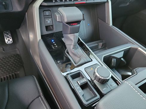 New 2026 Toyota Tundra Limited w/ TRD Off-Road Package AWD/4WD image 19